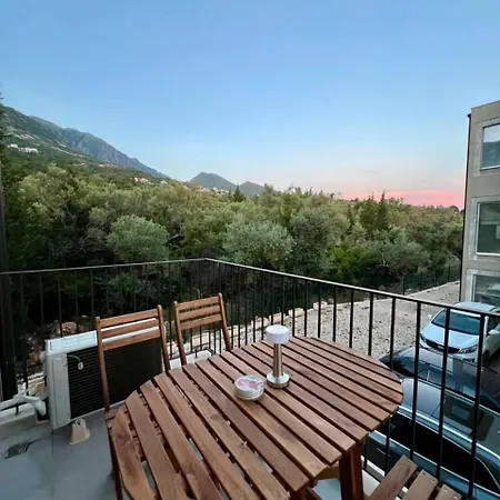 Drymades Apartamento Gjilek