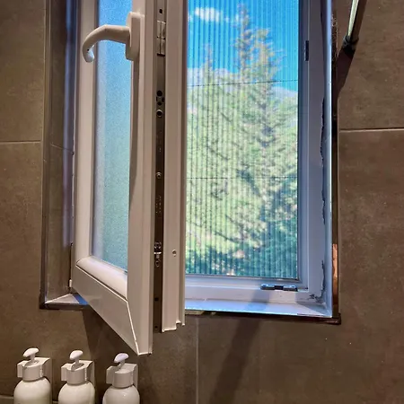 Drymades Apartamento Gjilek